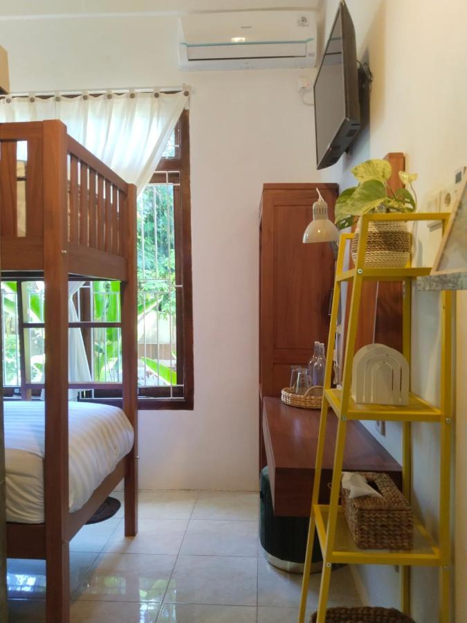 Inn House Homestay Dadapan Exterior photo