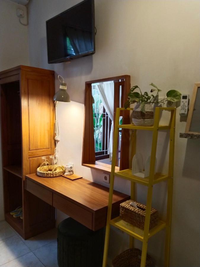 Inn House Homestay Dadapan Exterior photo