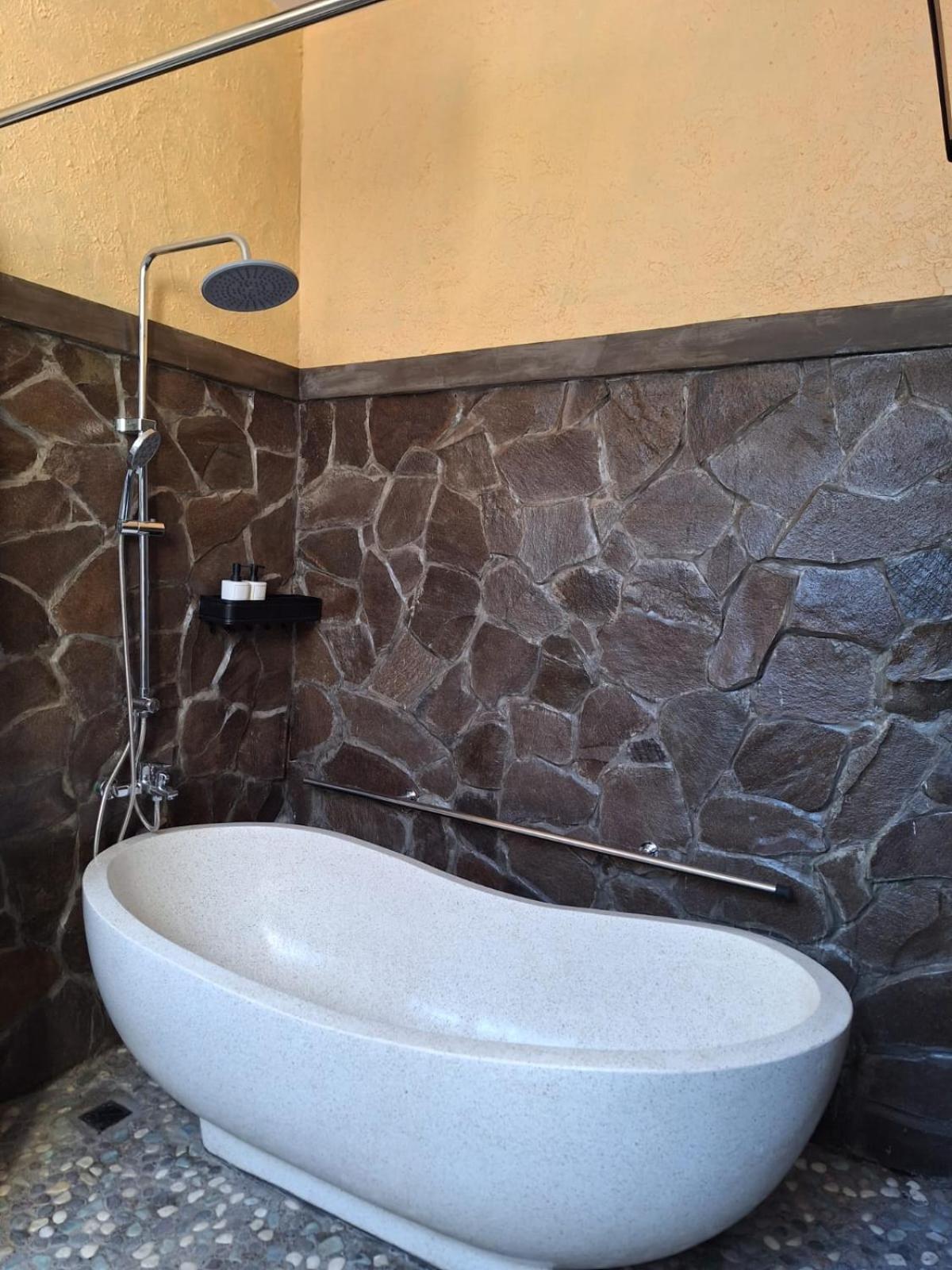 Inn House Homestay Dadapan Exterior photo